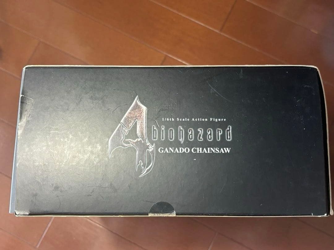 ホットトイズ　バイオハザード4 1/6スケールフィギュア　ガナードチェーンソー