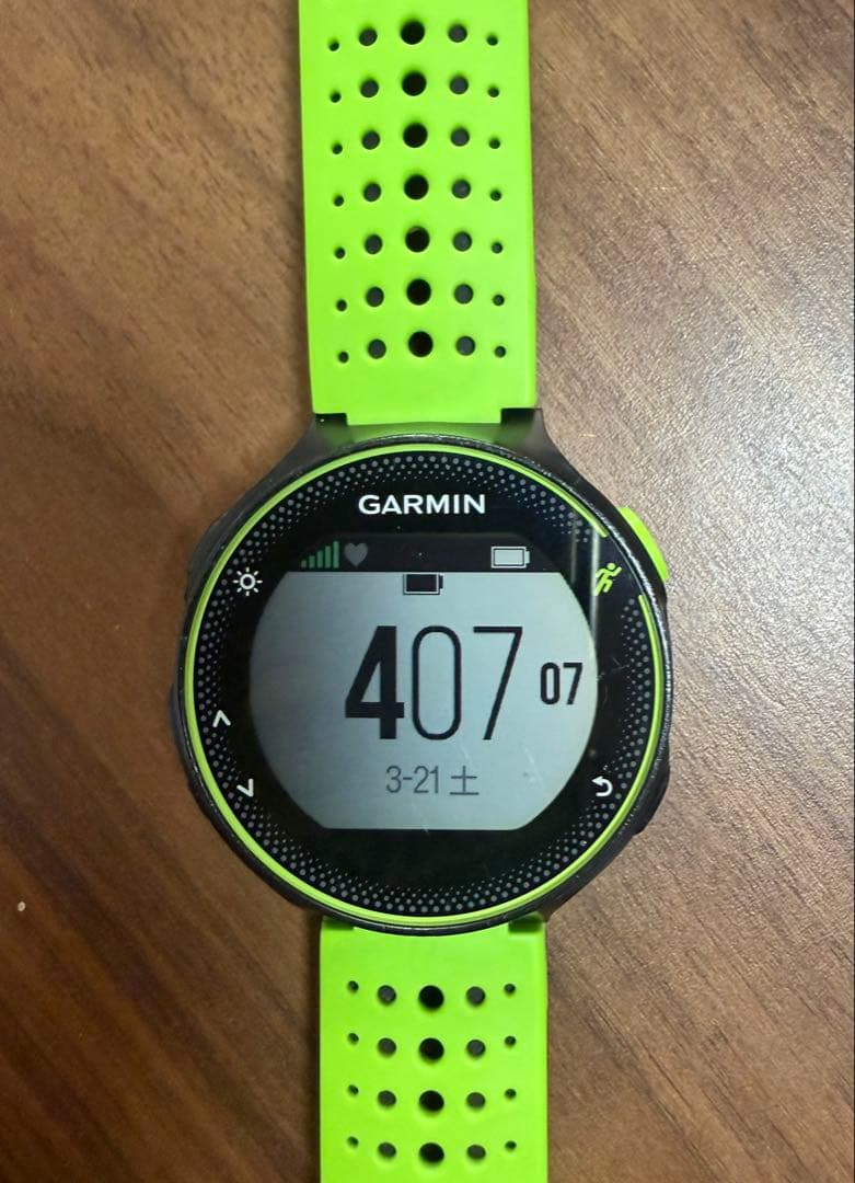 ウォーキング・ランニングウェア GARMIN 235J