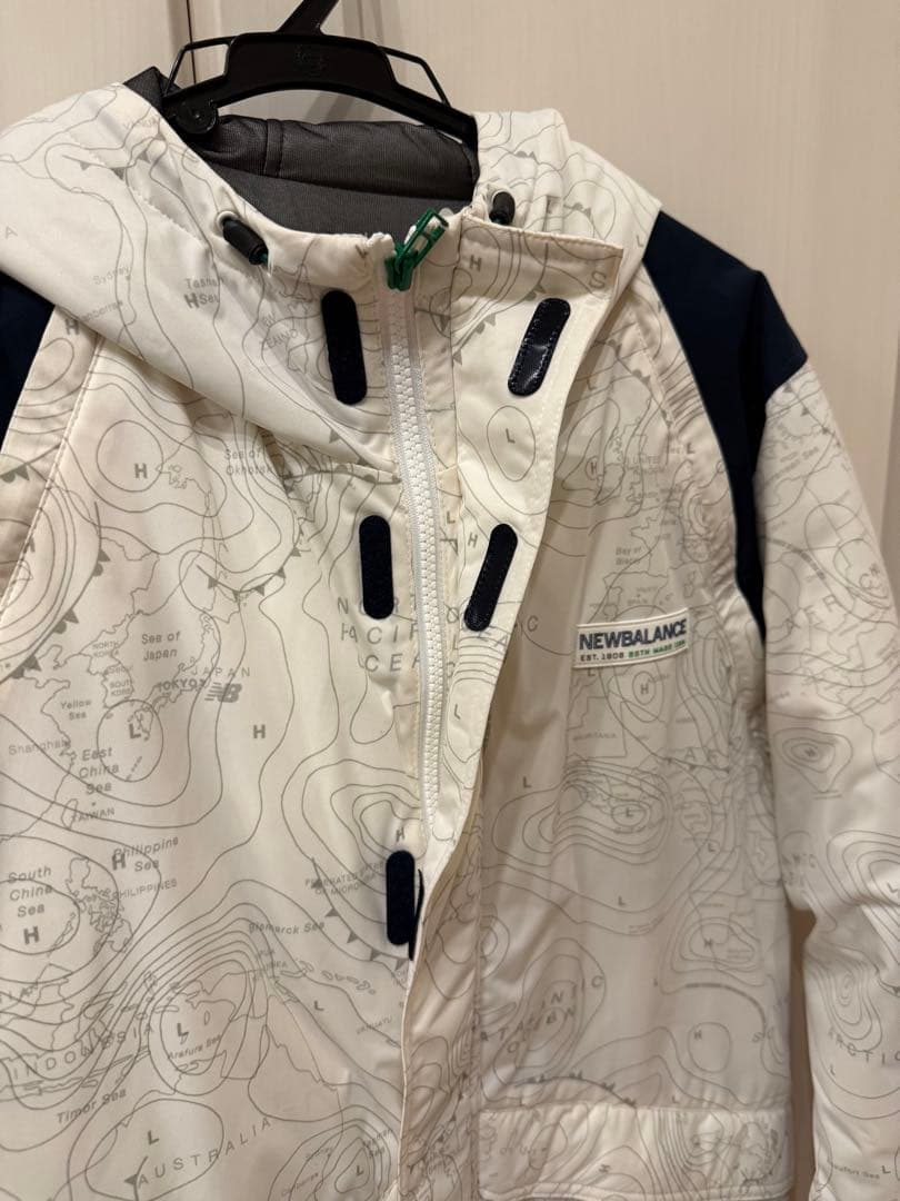 【新品】NEW BALANCE GOLF地図模様 ダウンジャケット