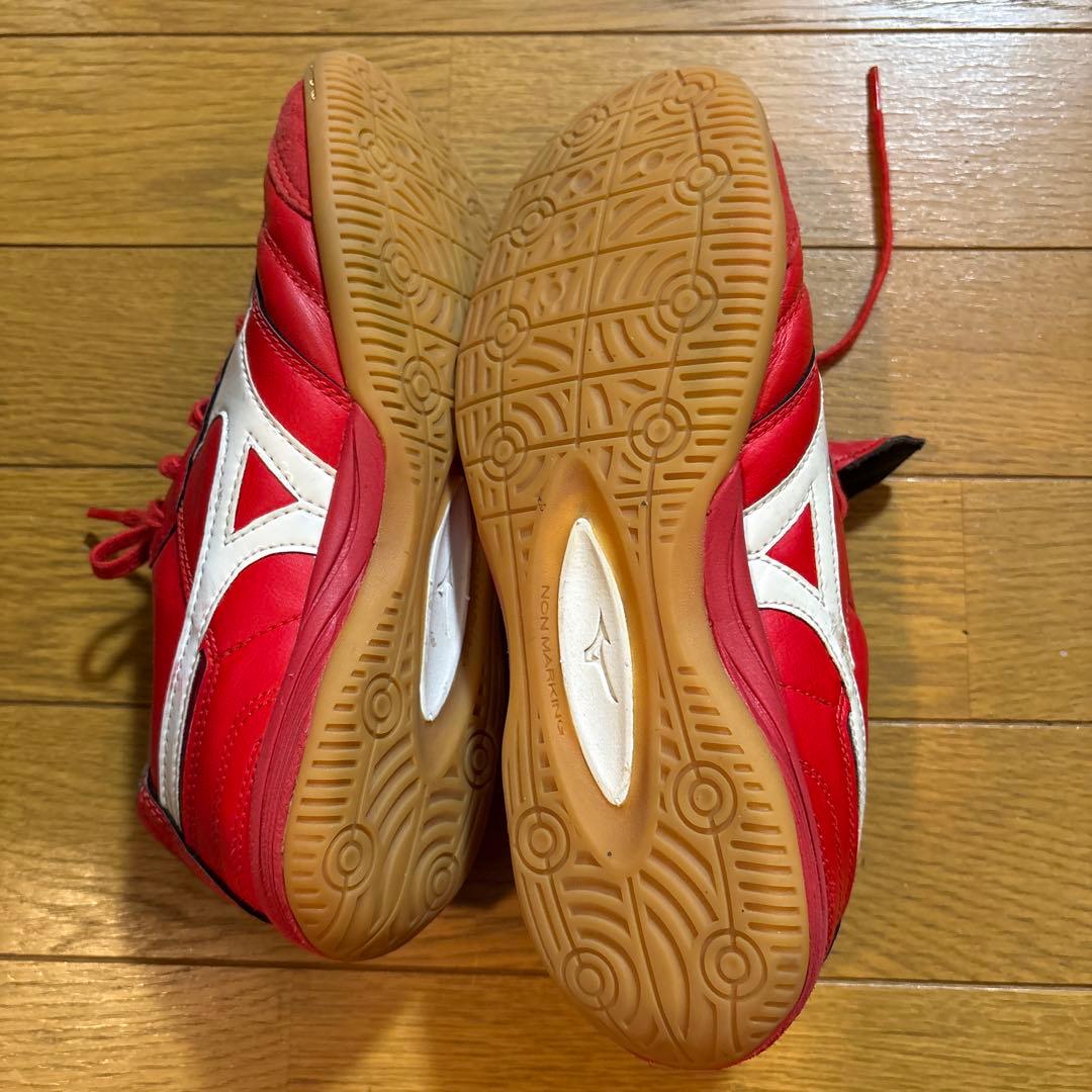 Mizuno モレリア　フットサルシューズ レッド