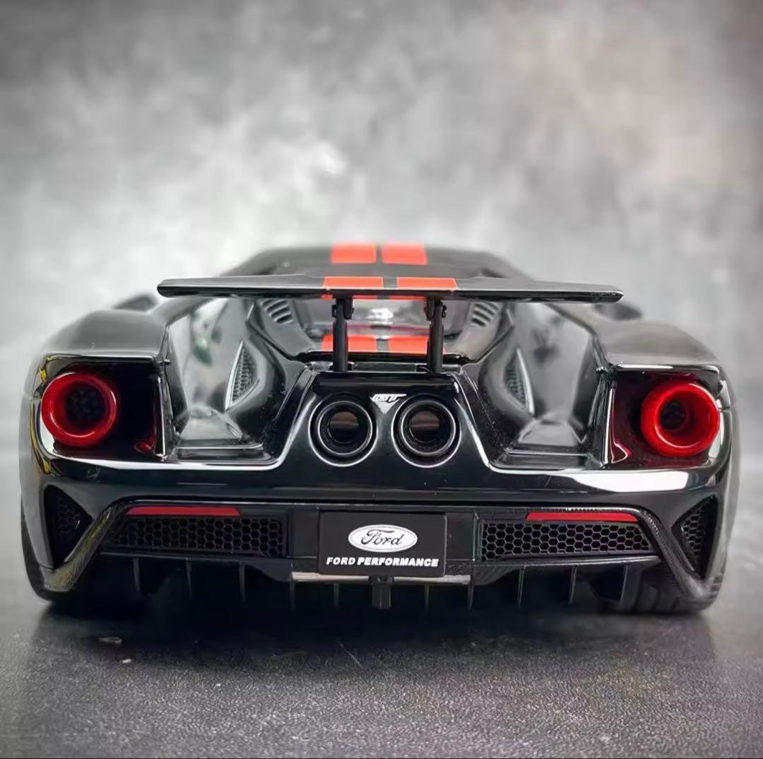 AUTOart Ford GT 1/18 ブラック/オレンジダイキャスト￼