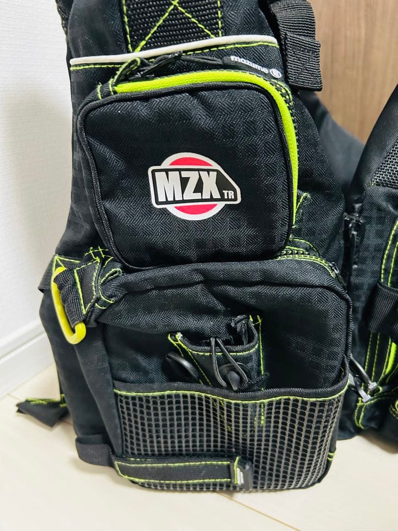 【新品未使用】 マズメ MZX タイドマニアライフジャケット フリー