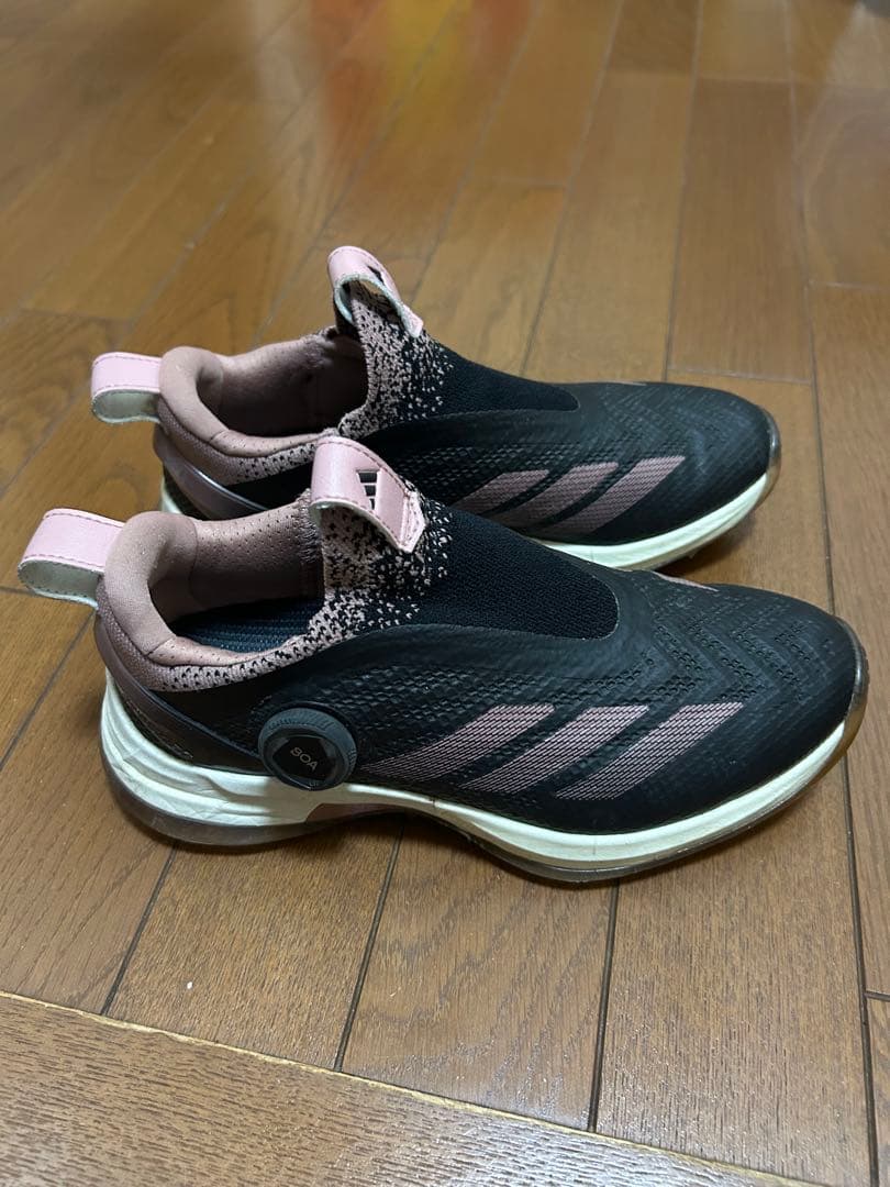 adidas ゴルフシューズ 女性用 ブラック/ピンク　23.0cm