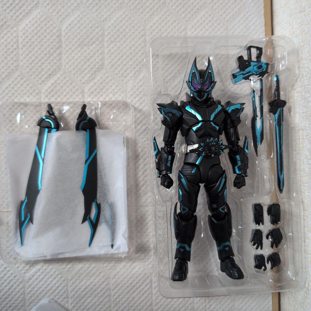 S.H.フィギュアーツ　仮面ライダーXギーツ