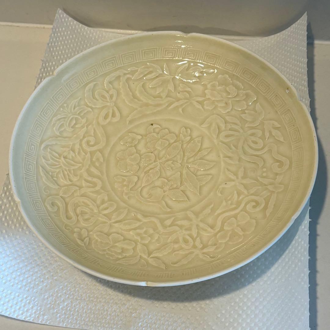 原田譲　定窯写 白瓷印花　鴛鴦雙魚碗 ＆ 花卉盤セット