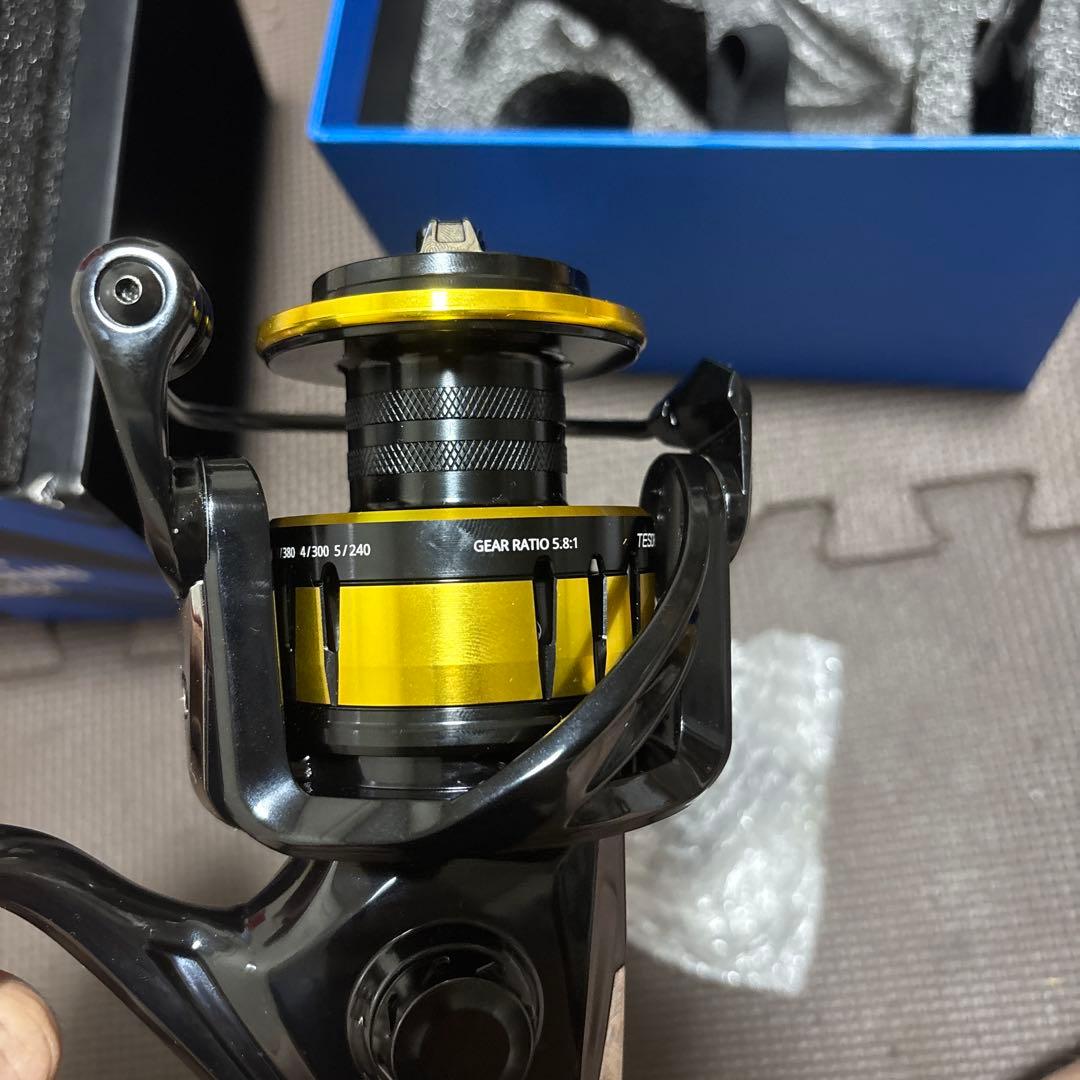 リール okuma TESORO TSR8000HA