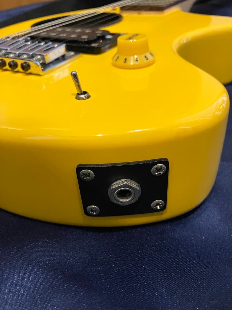 ZO-3 イエロー ソフトケース、チューナー、ギターストラップ付き