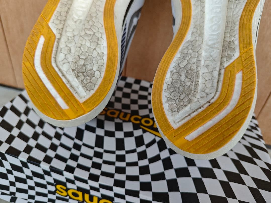 サッカニー　エンドルフィンプロ2 SAUCONY ENDORPHIN PRO 2