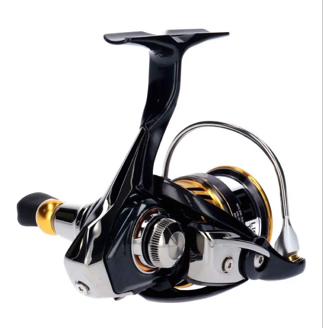 未使用 ダイワ DAIWAスピニングリール 18 レガリスLT2000S-XH