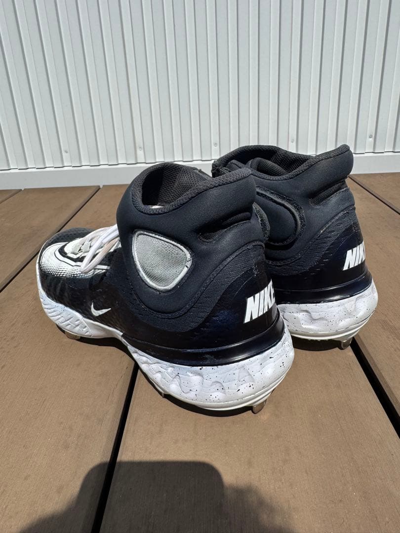 NIKE ALPHA HURACHE スパイク　ネイビー