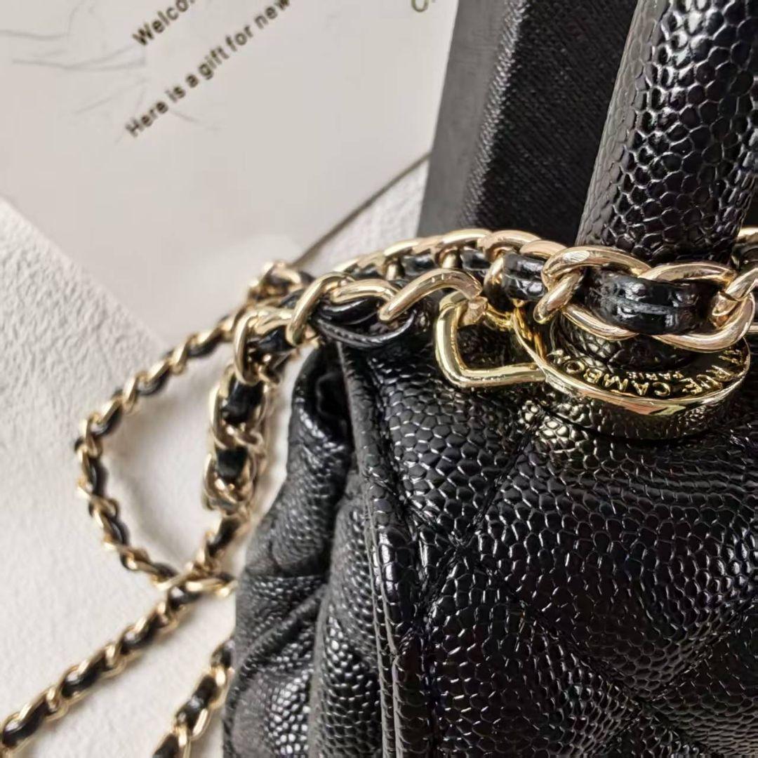 CHANELMAKEUPノベルティ 非売品 ハンドルゴールド キルティングバッグ