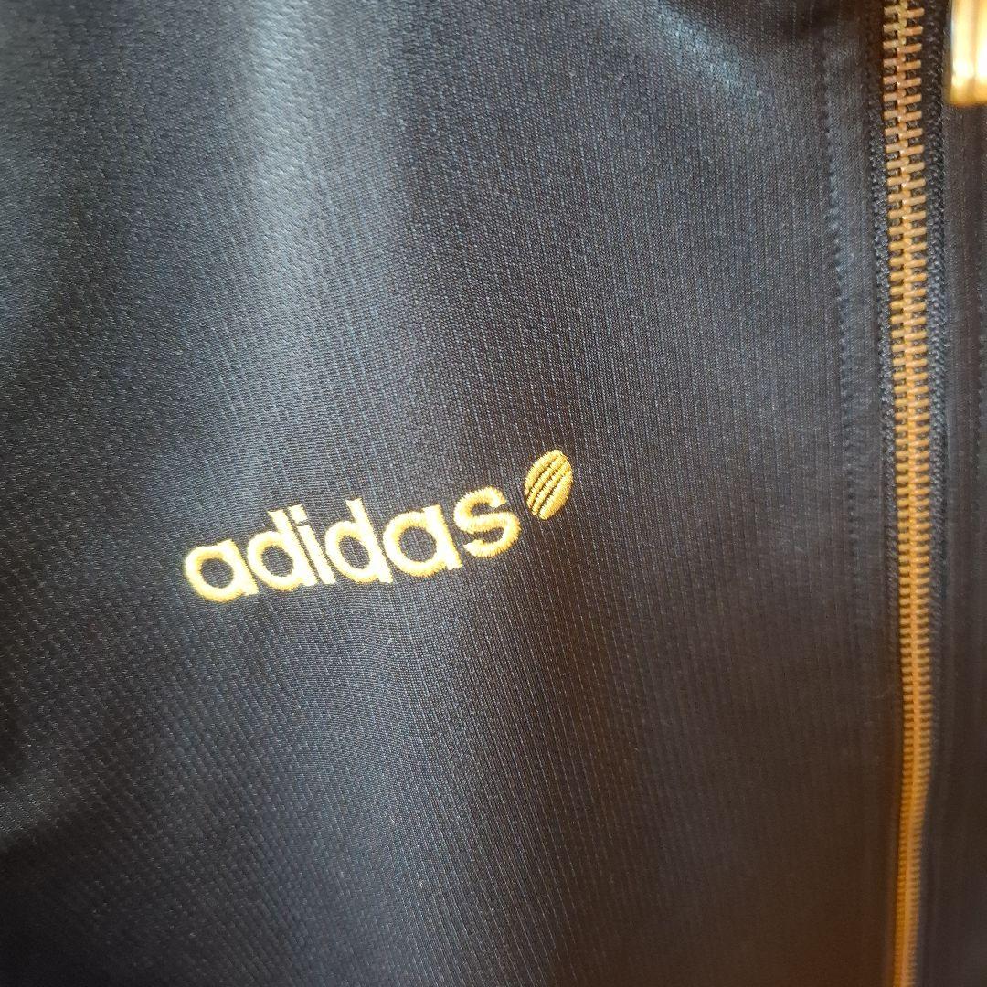 adidas ジャージ上下セット ブラック/ゴールド