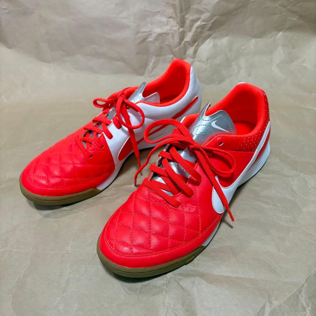 シューズ NIKE Tiempo Gino Leather IC