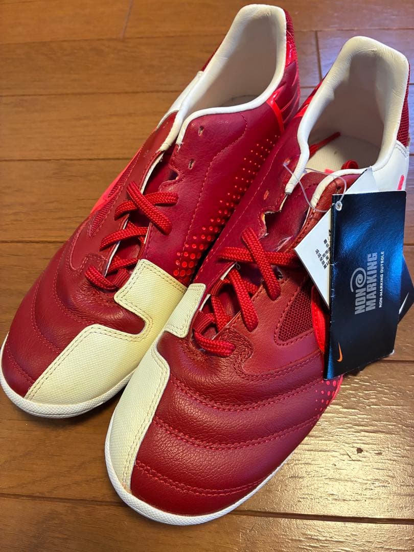 【新品】NIKE フットサルシューズ 24.5㎝ エラスティコプロ