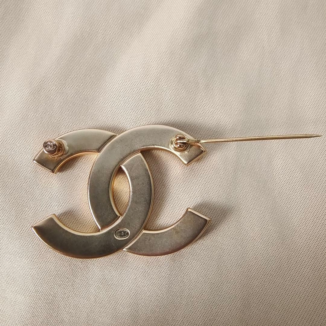 Chanel ゴールド クリスタル ブローチ