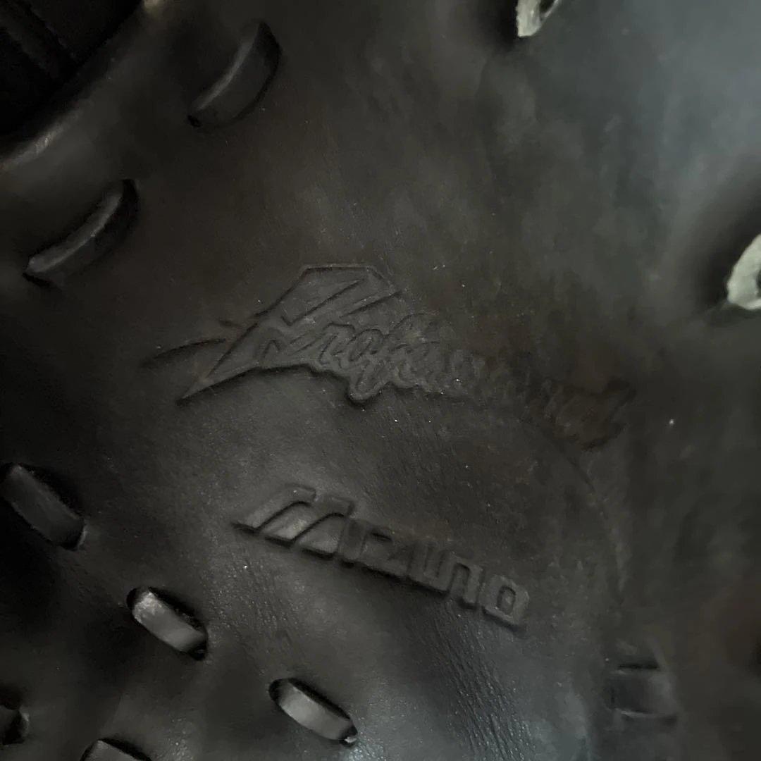 Mizuno ブラック 野球グローブ
