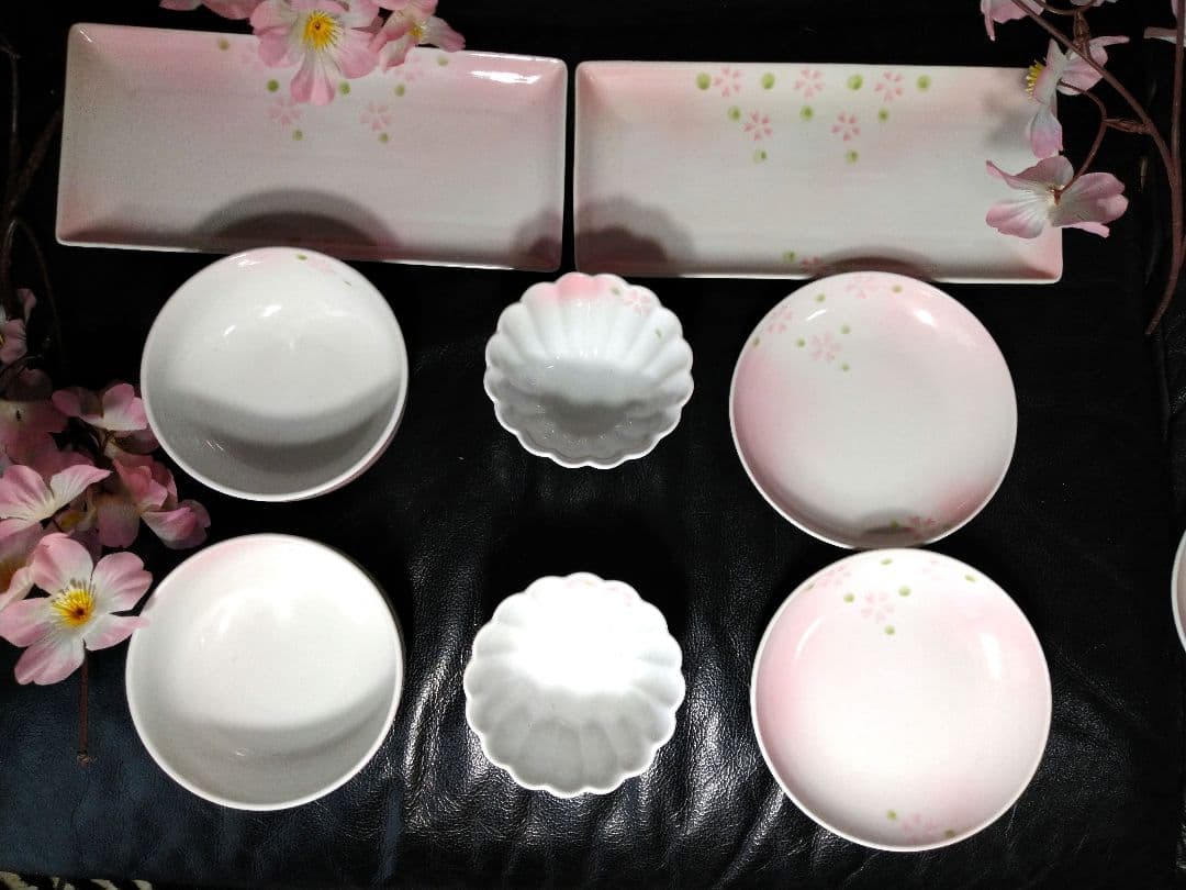 ♦春にお奨め素敵な桜【おもてなし】⬛【有田焼・一峰窯の桜柄平皿】⬛5皿