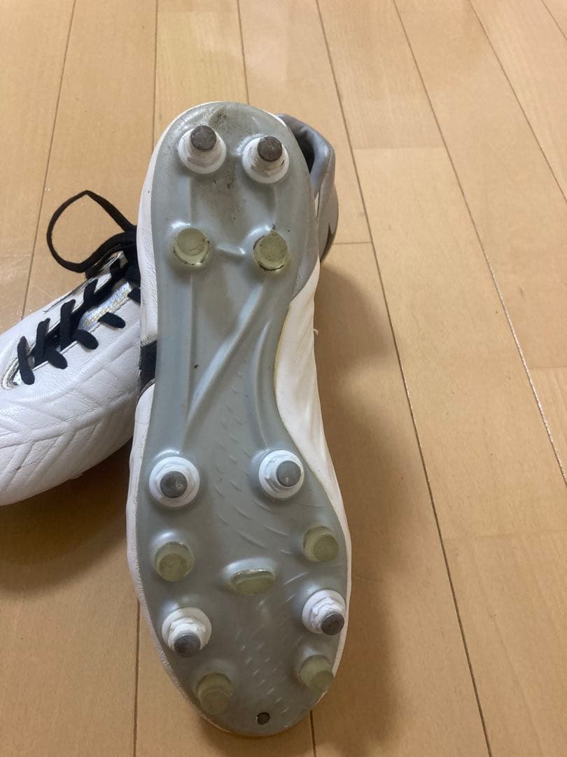 ミズノ サッカーシューズ レビュラ