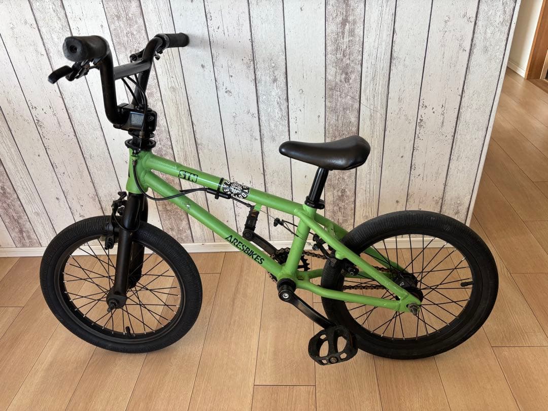 ams様お話中　ARESBIKES　STN　16インチ　アーレスバイクBMX