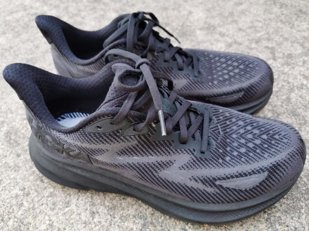 ホカオネオネ　クリフトン９　25.5㎝　ワイド　HOKA　WIDE