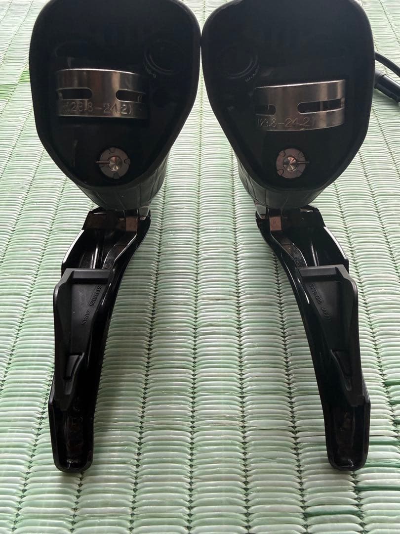 SHIMANO シマノ　105 ST-R7020 油圧ブレーキ　STIレバー