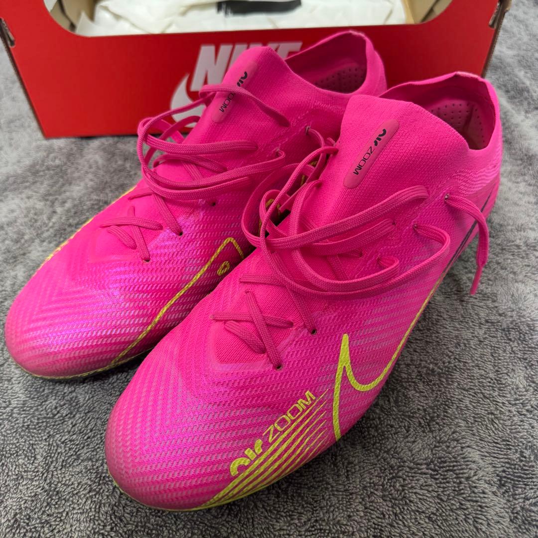 [最終価格] ナイキ サッカースパイク マーキュリアル ヴェイパー 15