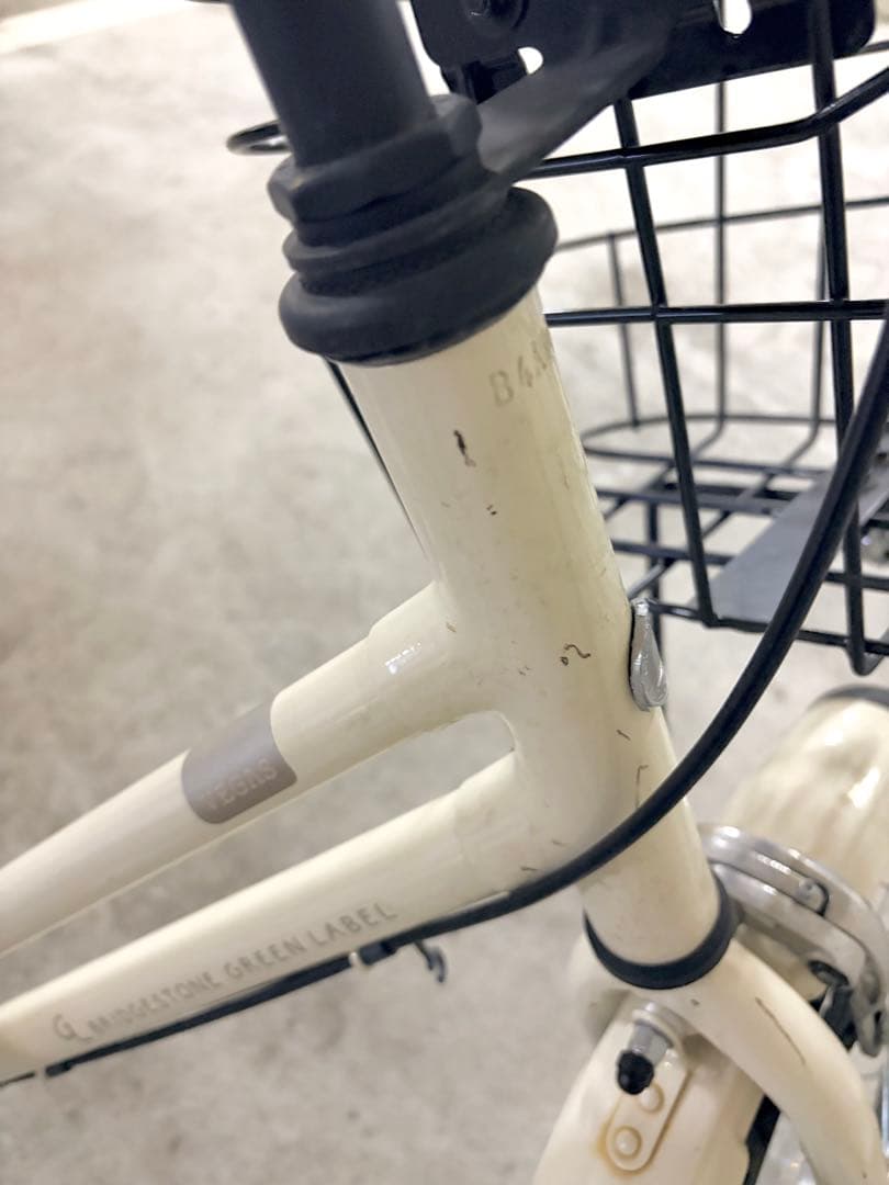 ベガス ミニベロ 自転車 本体 前カゴ付き 鍵なし
