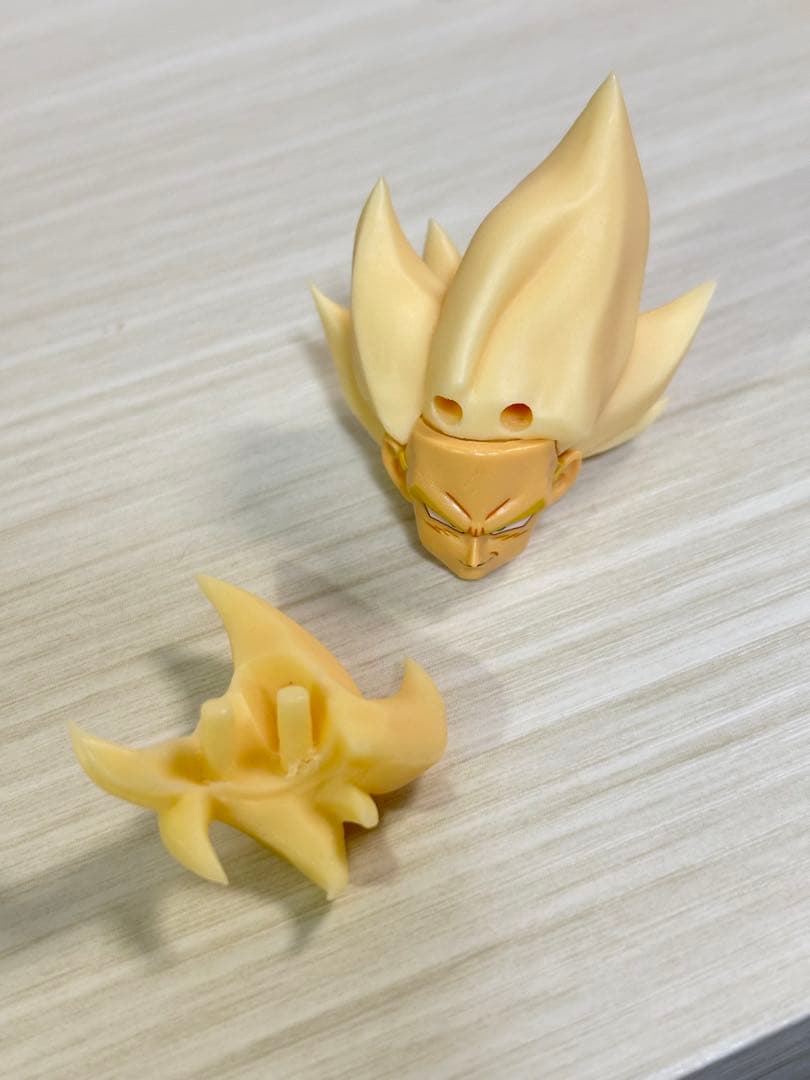 S.H.Figuarts 伝説のスーパーサイヤ人 ドラゴンボール 孫悟空