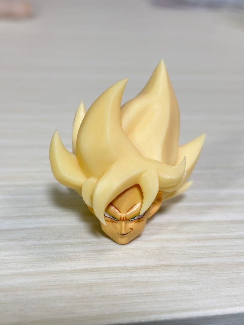S.H.Figuarts 伝説のスーパーサイヤ人 ドラゴンボール 孫悟空