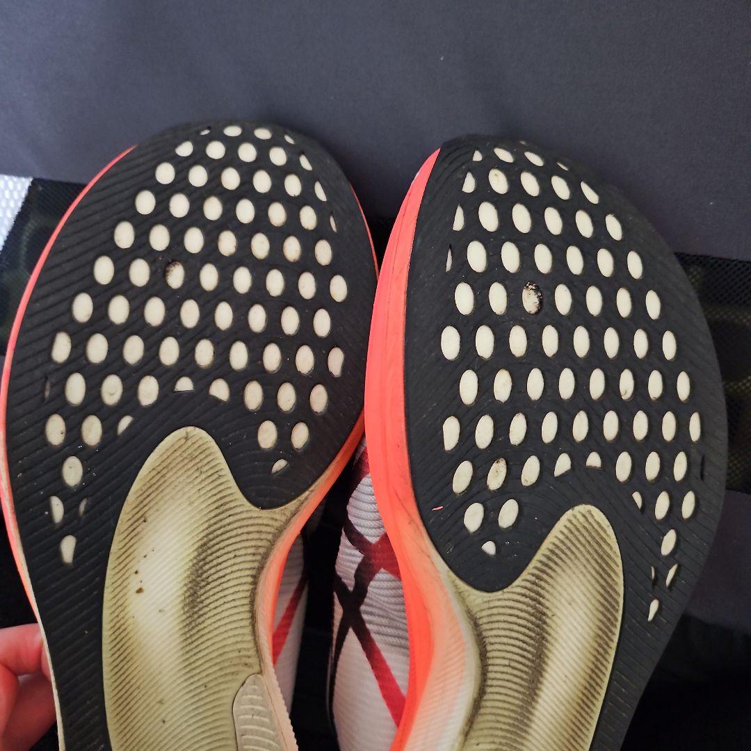 ASICS メタスピードエッジ