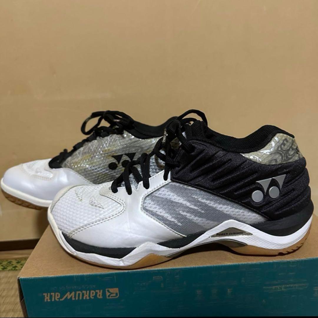 【新品】YONEX COMFORT Z WMDバドミントンシューズ 24.0cm