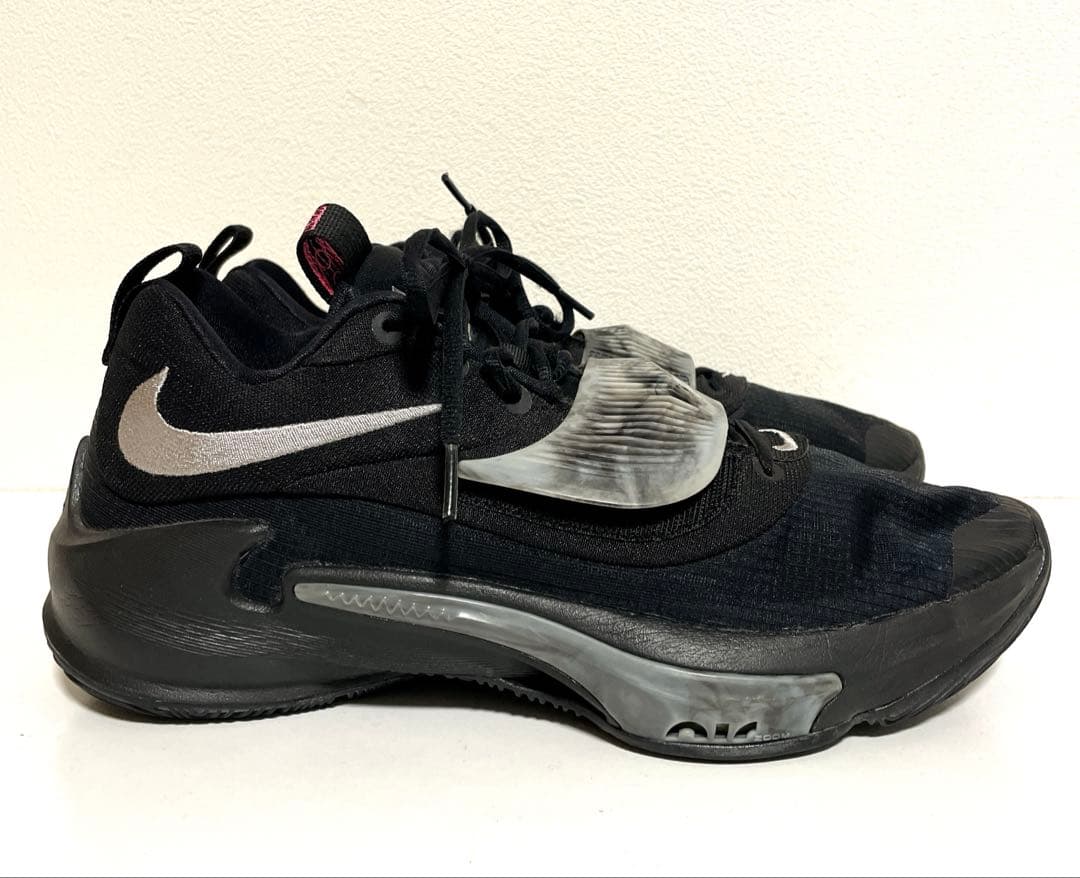 名作！NIKE ZOOM FREAK 3 ズームフリーク3 ヤニス・アデトクンボ