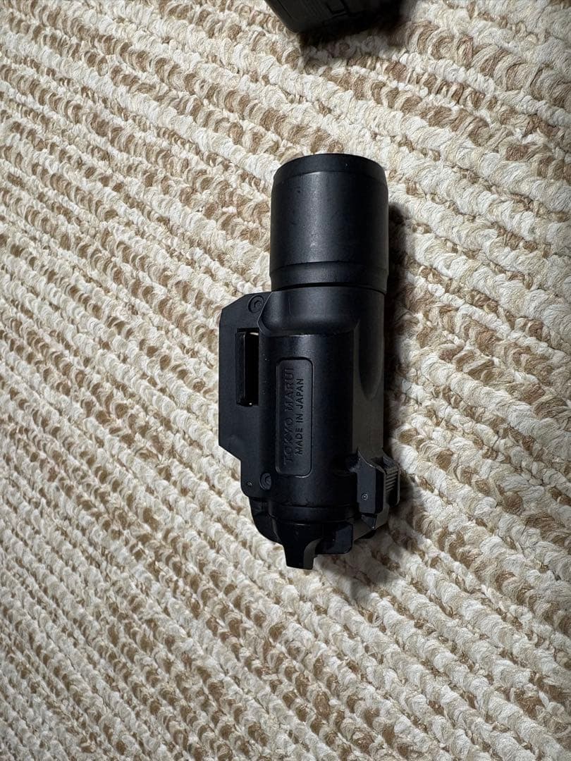 GLOCK 18C 電動ガン 東京マルイCQフラッシュ付き『コスプレ用で購入』
