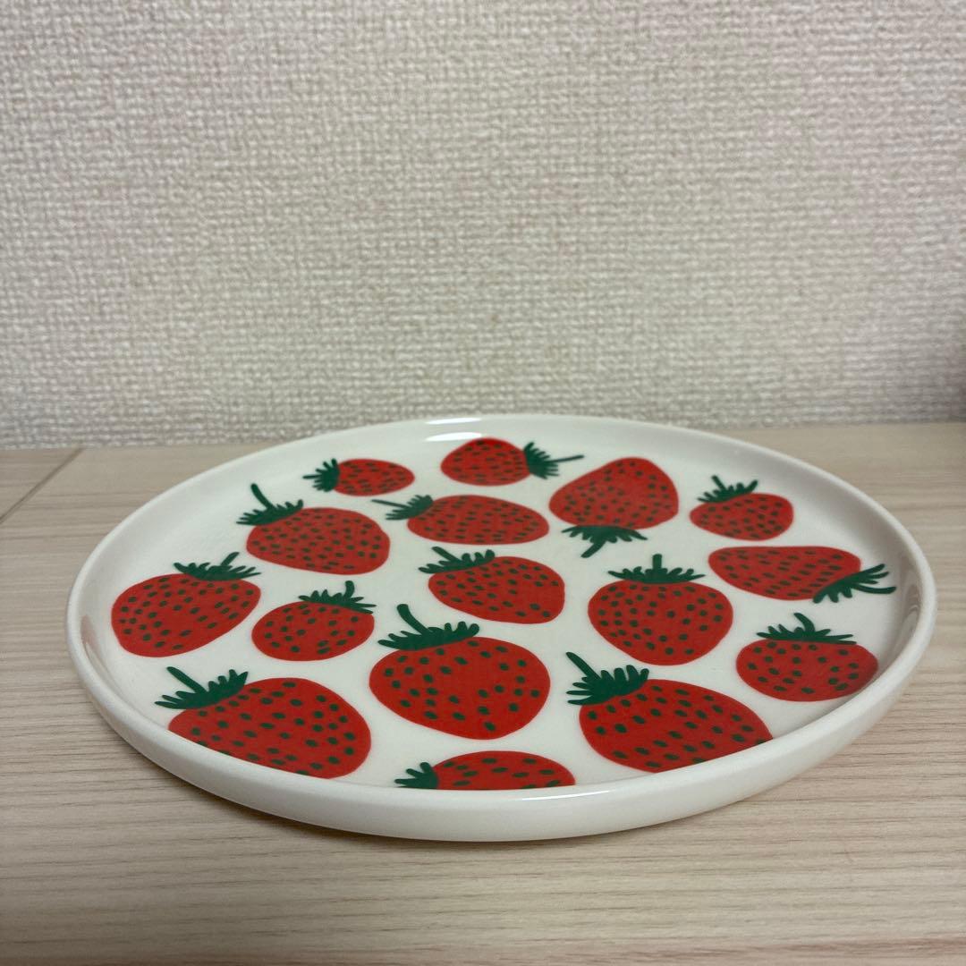 専用【新品未使用】marimekko マリメッコ　マンシッカ　プレート20cm