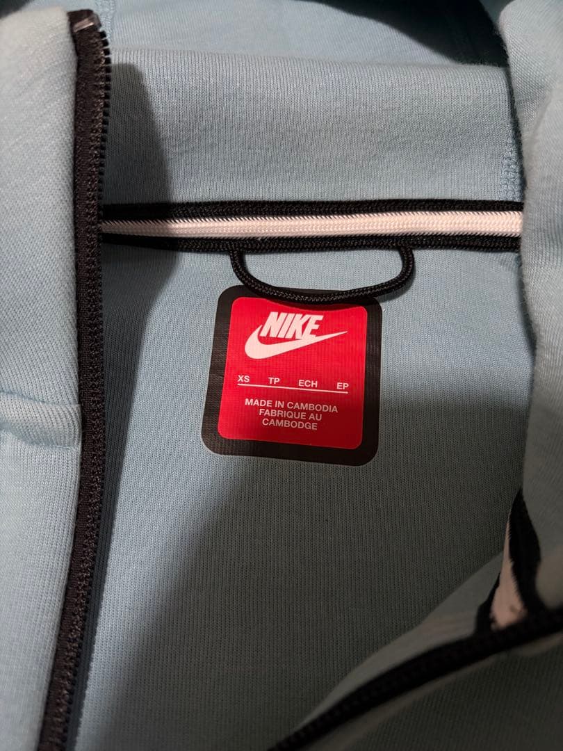 NIKE テックフリース水色　s.xs