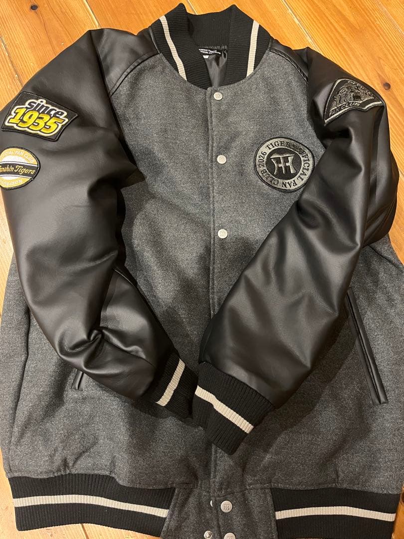 Hanshin Tigers 2026年公式ファンクラブジャケット　XOサイズ