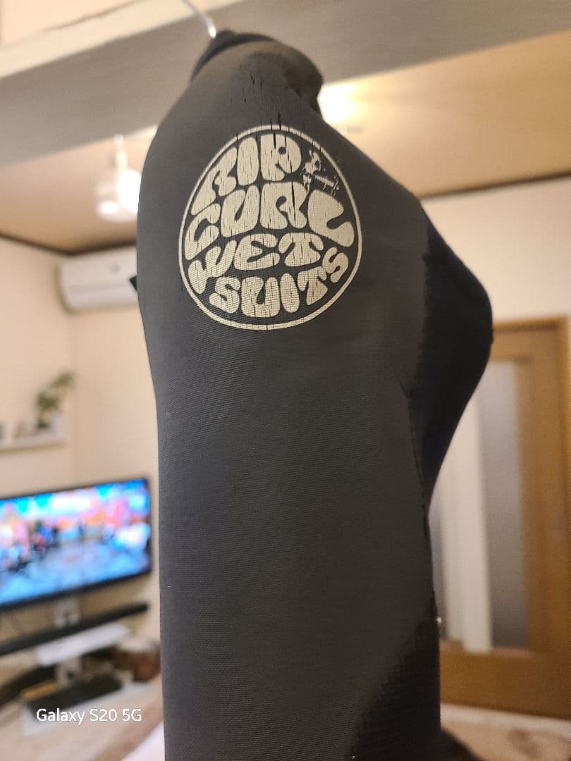 RIP CURL 5×3mmフルスーツ　ラバーフラップジップ