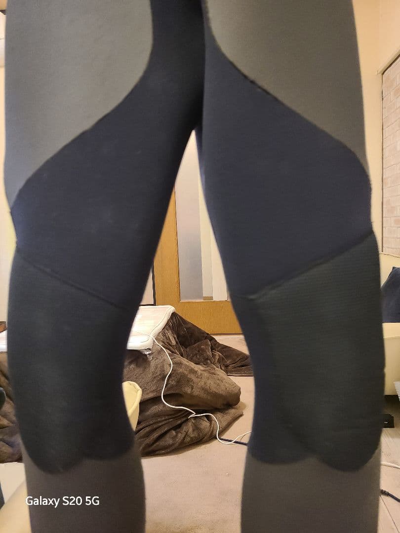 RIP CURL 5×3mmフルスーツ　ラバーフラップジップ
