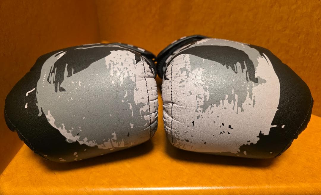 PUNISHER MARVEL Hayabusa MMA ボクシンググローブ