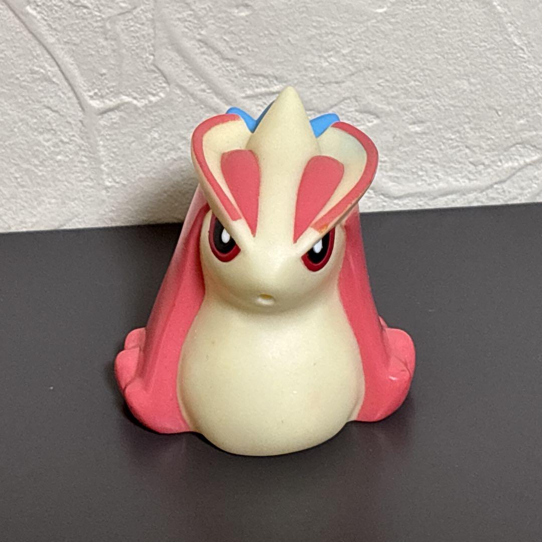 【希少】　みずでっぴゅー　ミロカロス　ポケモン　フィギュア　水鉄砲