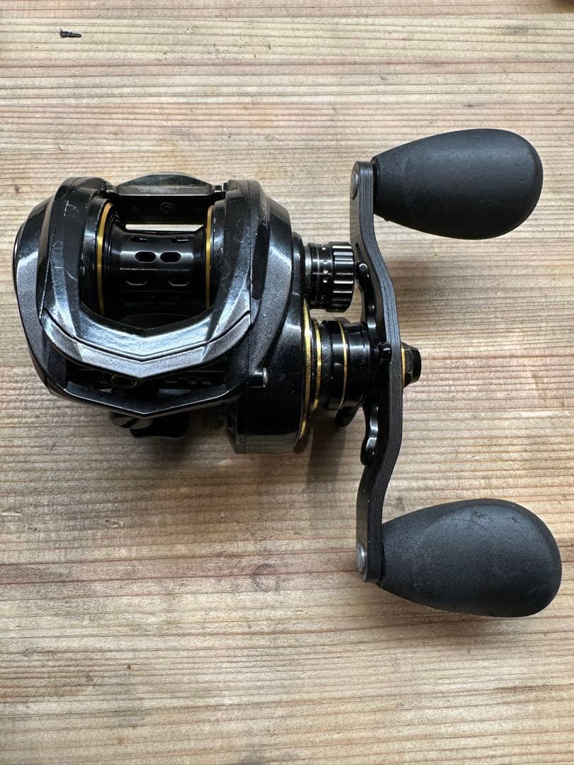リール REVO ALC-IB7