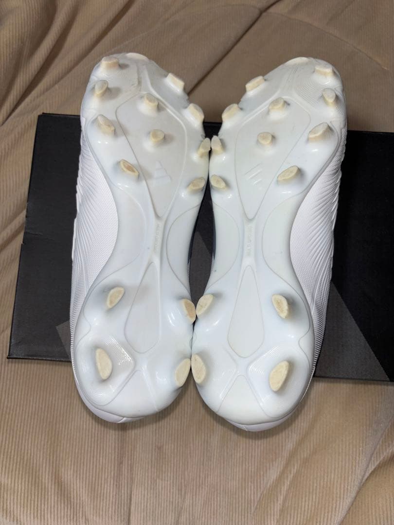 adidas プレデターリーグ HGAG