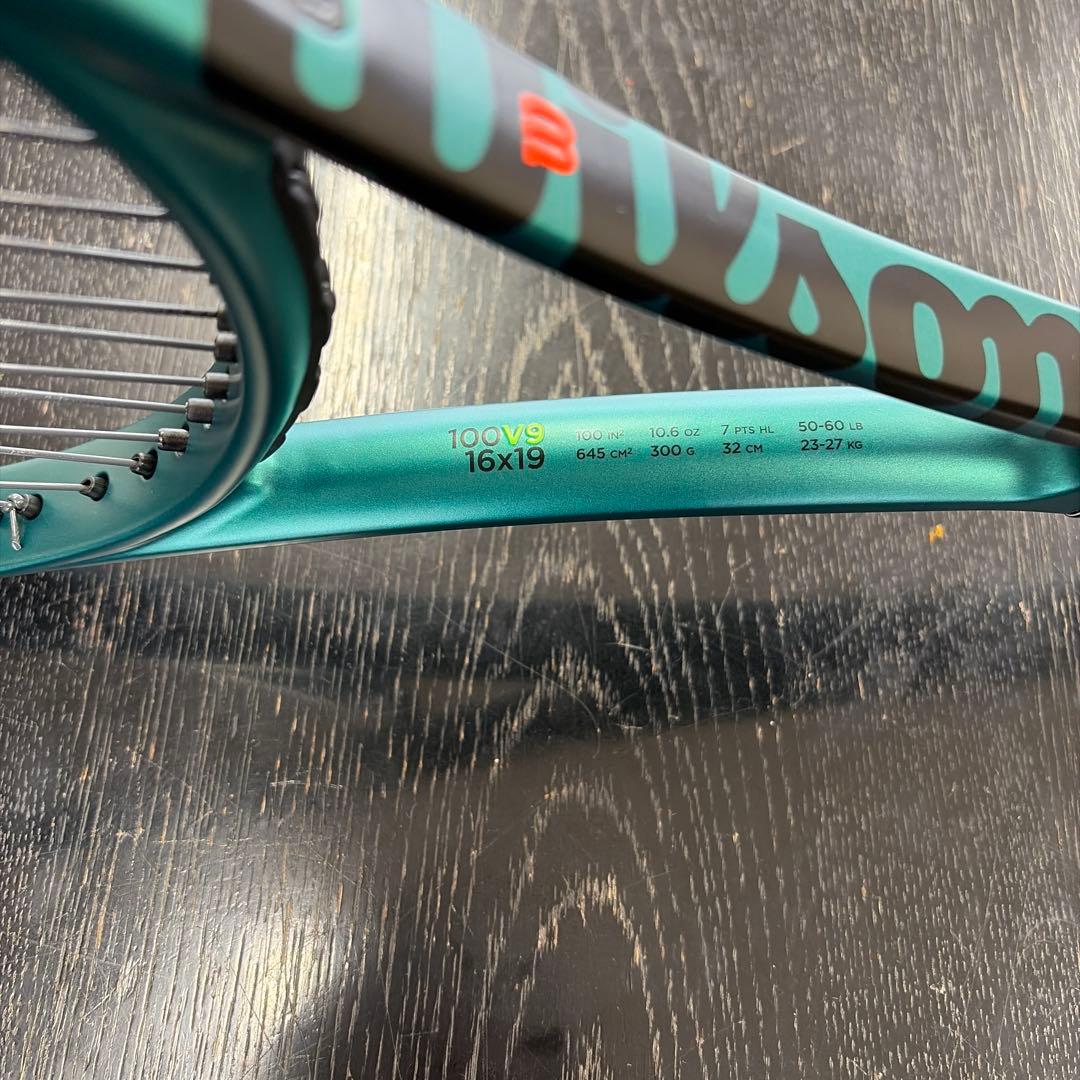 【美品】Wilson BLADE 100 V9 / ほぼ新品 / 国内正規品G2