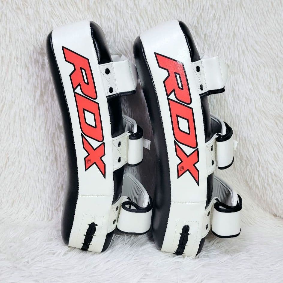 美品✨両手セット RDX APR-T1W キックミット キックボクシング 格闘
