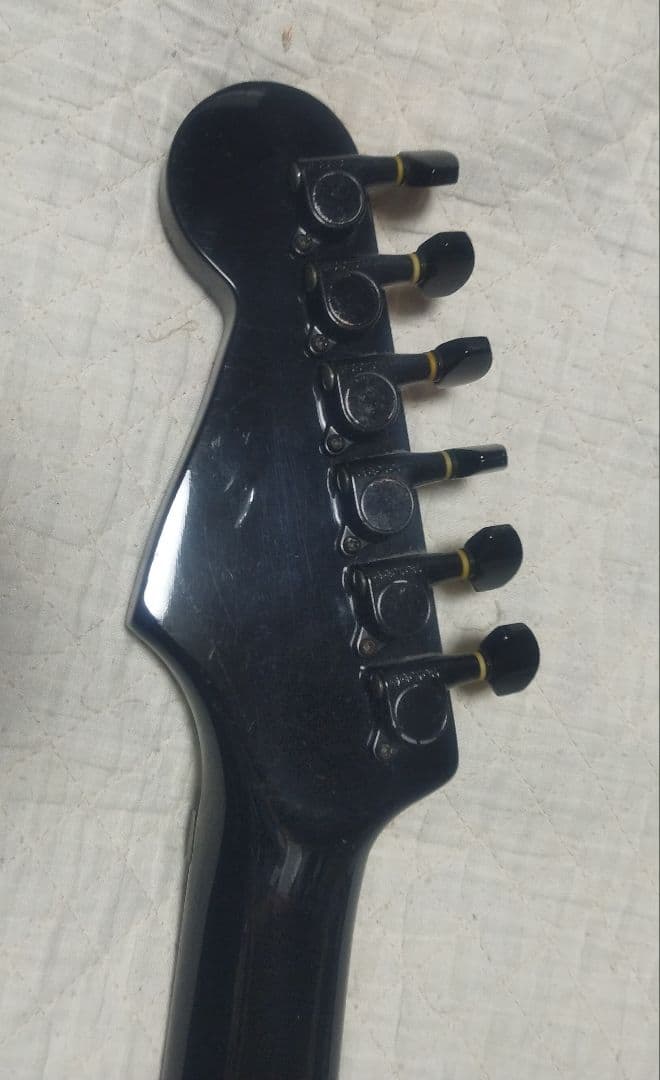 フェルナンデス　FST エレキギター