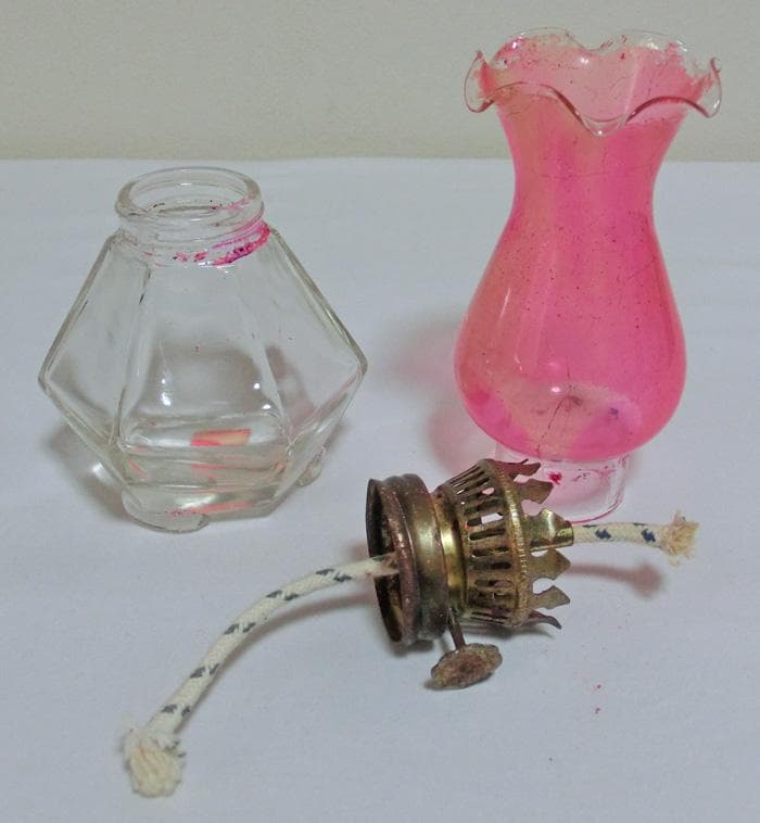 ☆アルコールランプ☆オイル☆ランタン☆花形☆ピンク☆菱形タンク☆三つ足☆