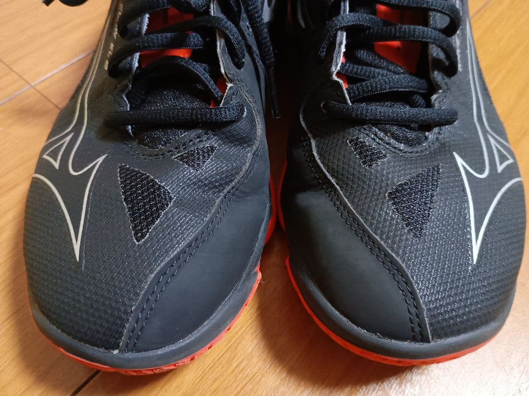 Mizuno WAVE CLAW ELITE 黒/オレンジ　24.5cm