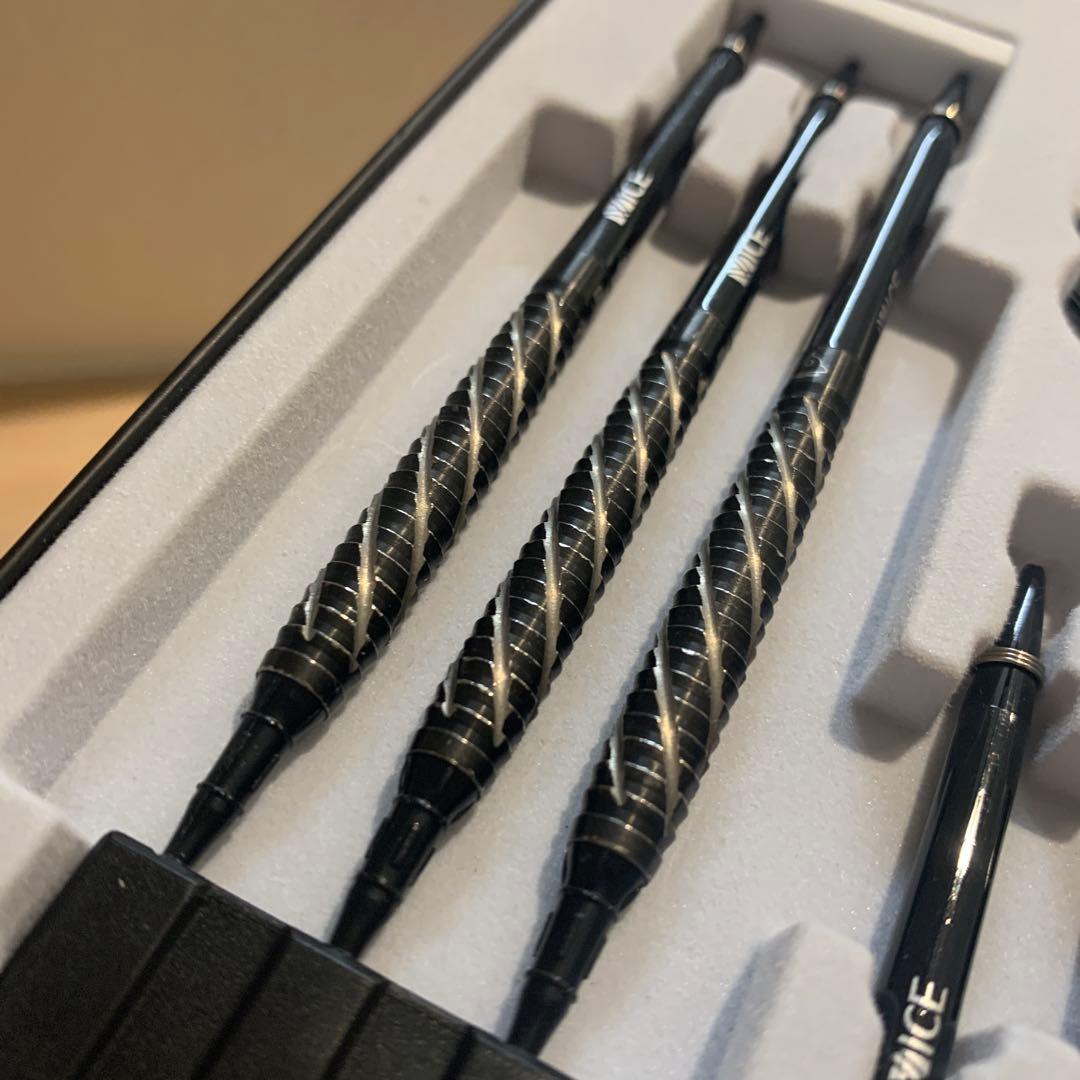 NIKN II タナハラアカリ 20G ダーツセット