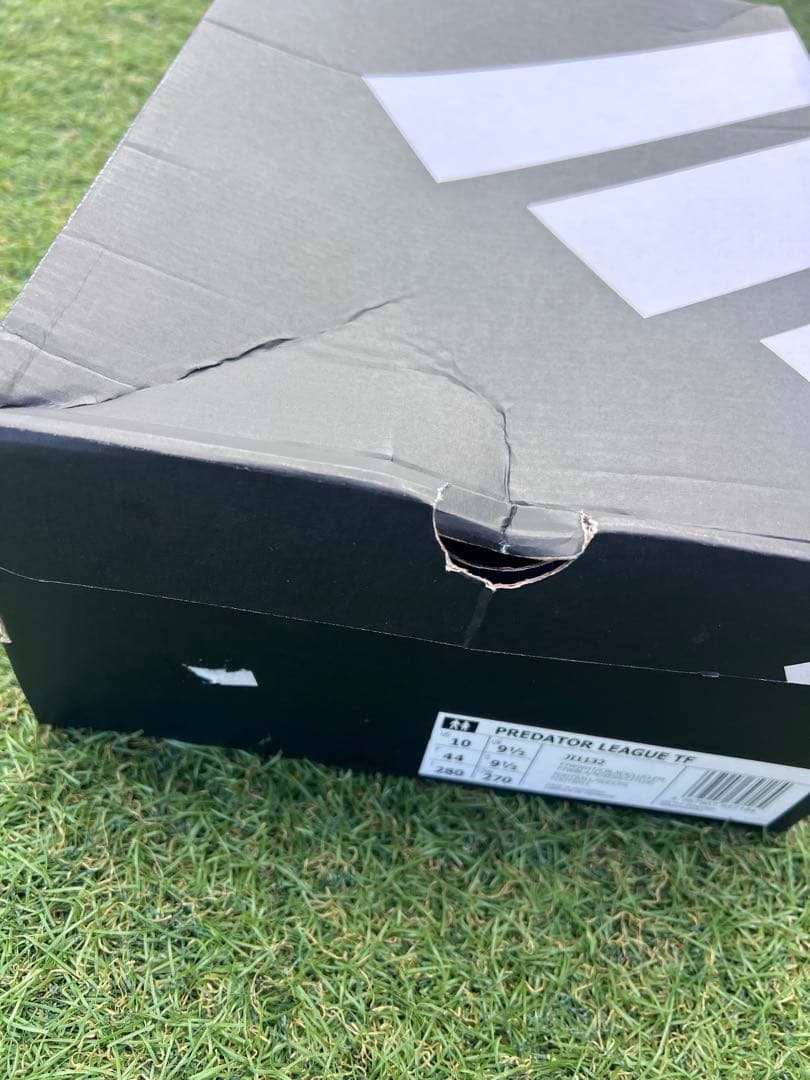 新品未使用 adidas PREDATOR LEAGUE TF トレシュー