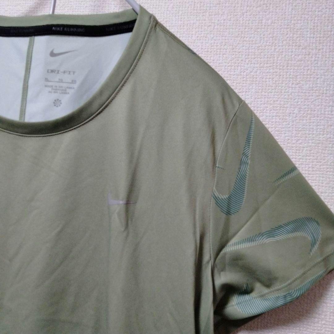 ナイキ ランニング スウッシュ Tシャツショートパンツ 上下セット セットアップ